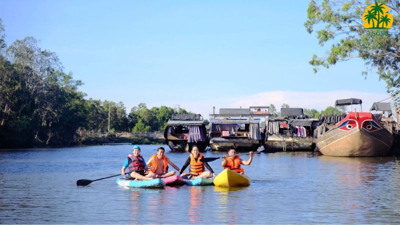 Chèo SUP giữa không gian xanh mát 