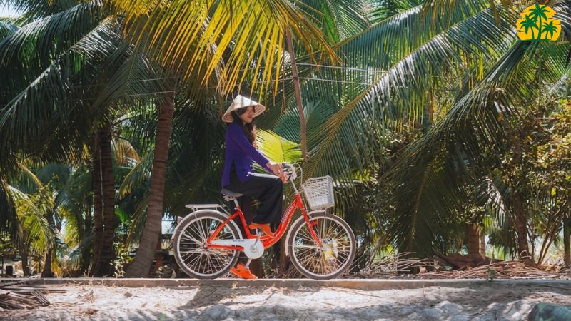 Trải nghiệm “đạp xe rừng dừa”